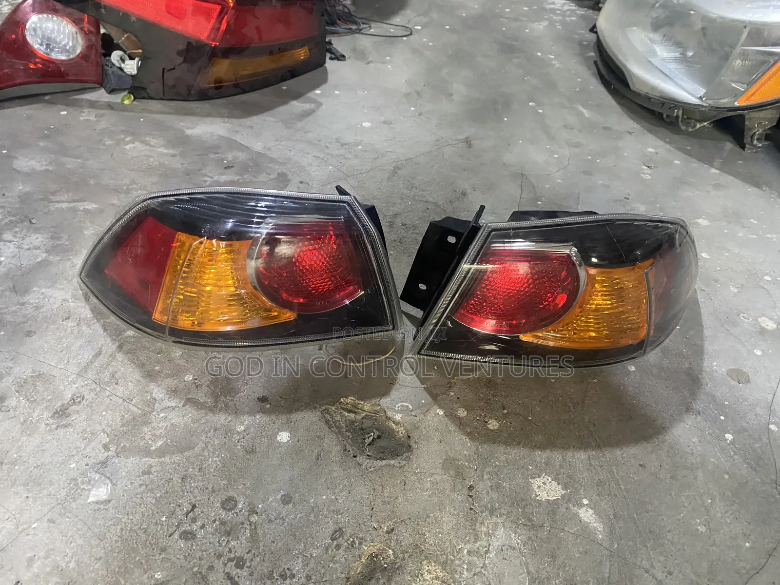 Mitsubishi Lancer 2008-2015 Evolution Tail Light