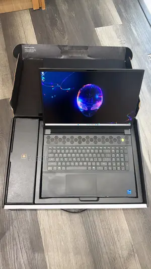 Laptop Alienware M18 R2 16GB Intel Core i7 SSD 1T