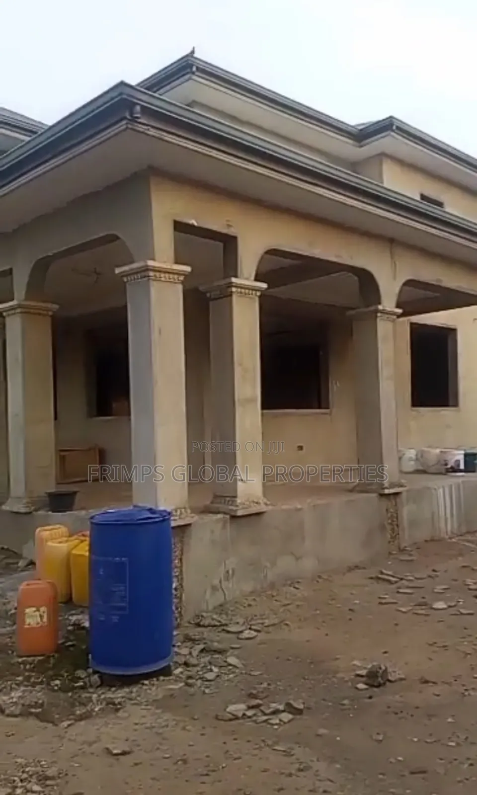 6bdrm House in Lake Side Estate for sale