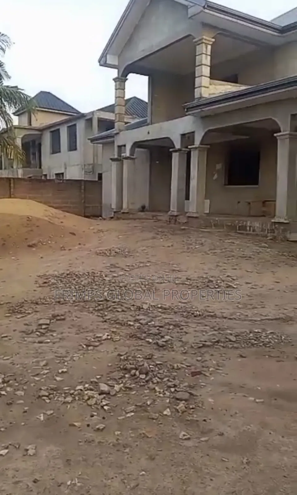 6bdrm House in Lake Side Estate for sale