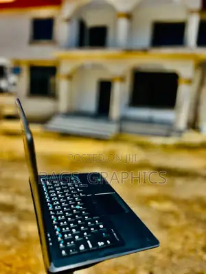 Laptop Dell Latitude E7470 8GB Intel Core i7 HDD+SSD 256GB