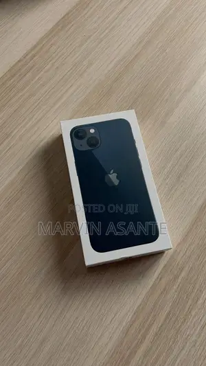 New Apple iPhone 13 128 GB Black