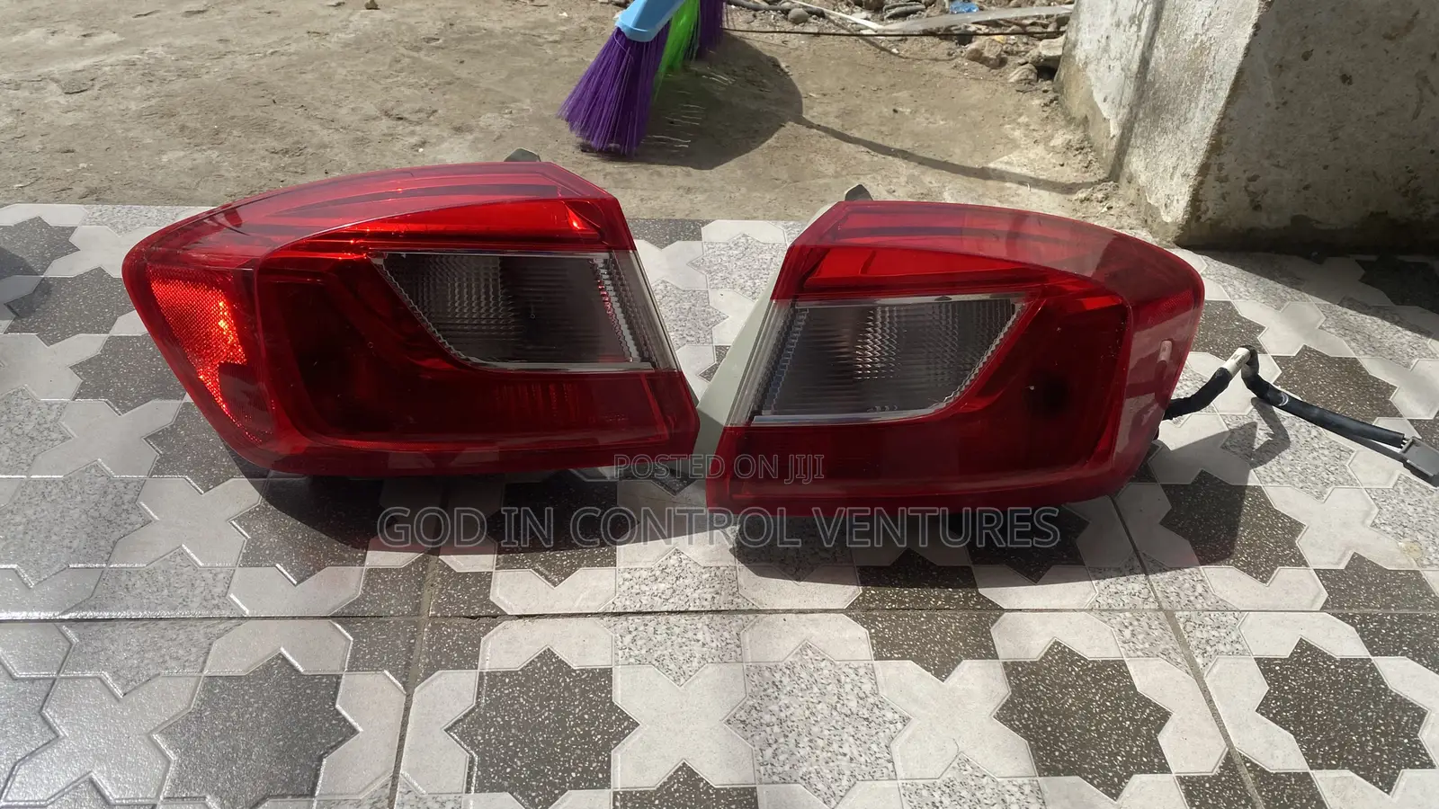 Chevrolet Cruze 2017- 2019 Tail Light Pair