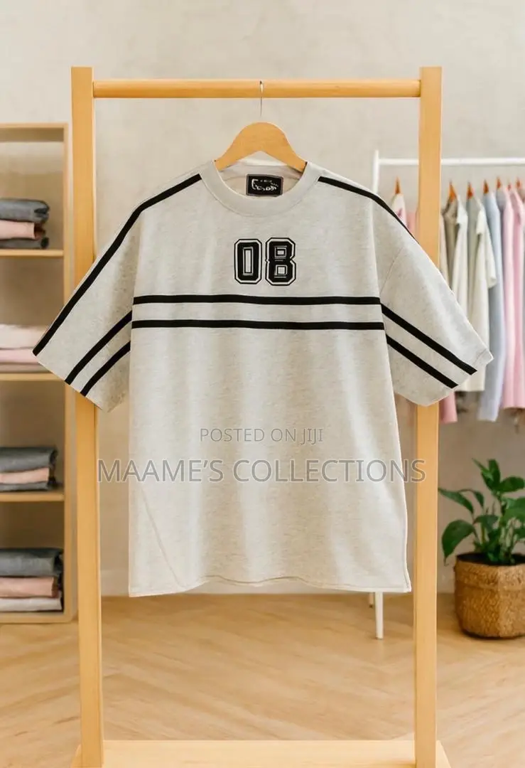 Men’S Round Neck T-Shirt With Style Logo and Numbers.