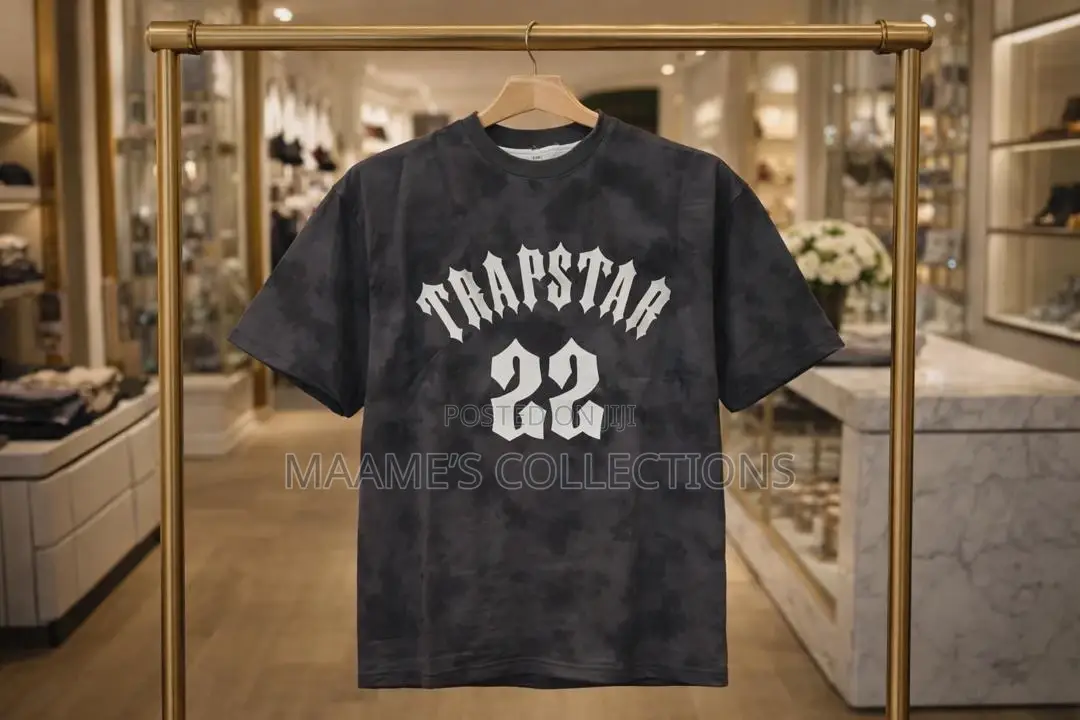 Men’S Round Neck T-Shirt With Style Logo and Numbers.