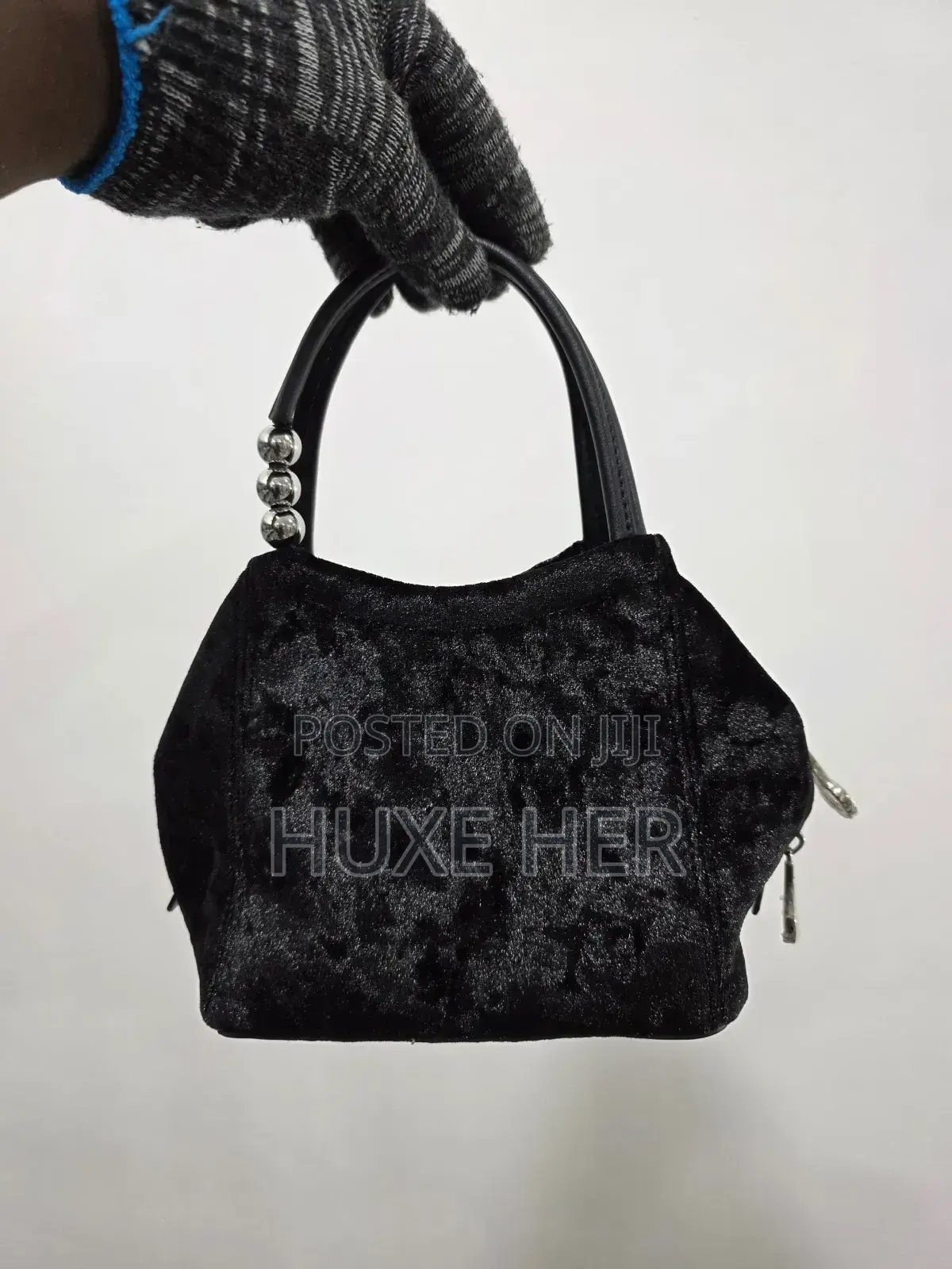 Below 120ghc Ladys Bags