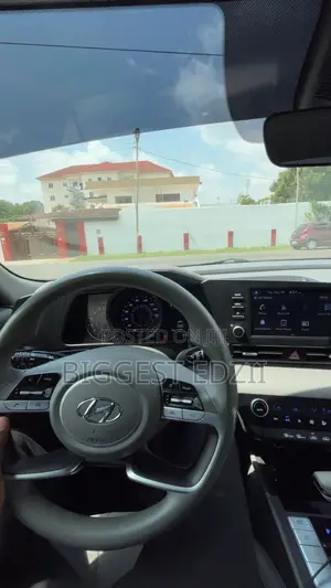 Hyundai Elantra for Rent