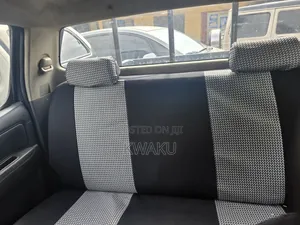 Toyota Hilux 2012 Gray