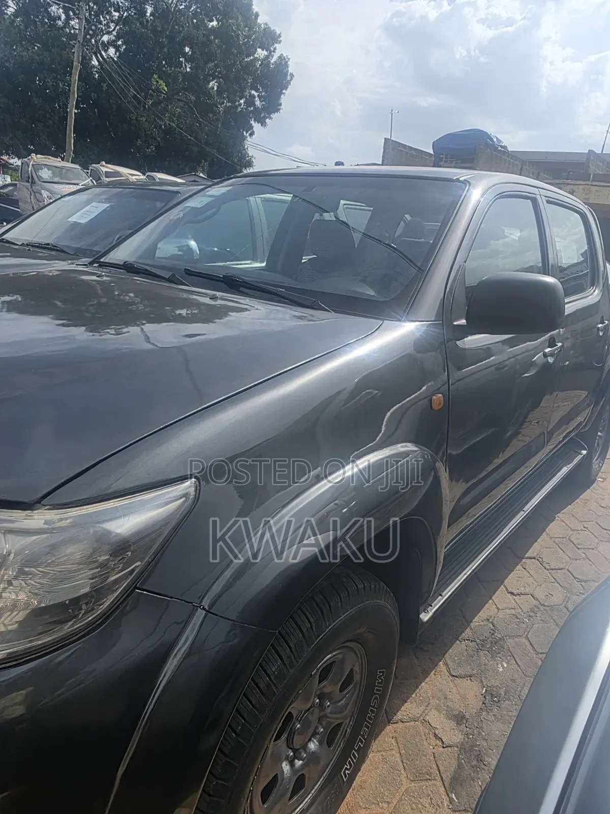 Toyota Hilux 2012 Gray