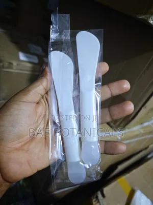 Cosmetic Spatula