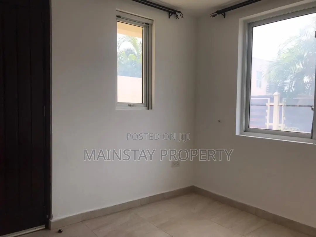 4bdrm Townhouse / Terrace in Mainstay Estates, Teshie for rent