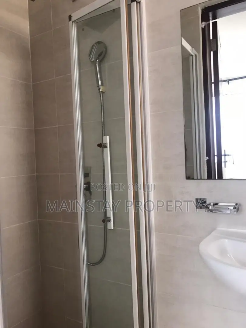 4bdrm Townhouse / Terrace in Mainstay Estates, Teshie for rent