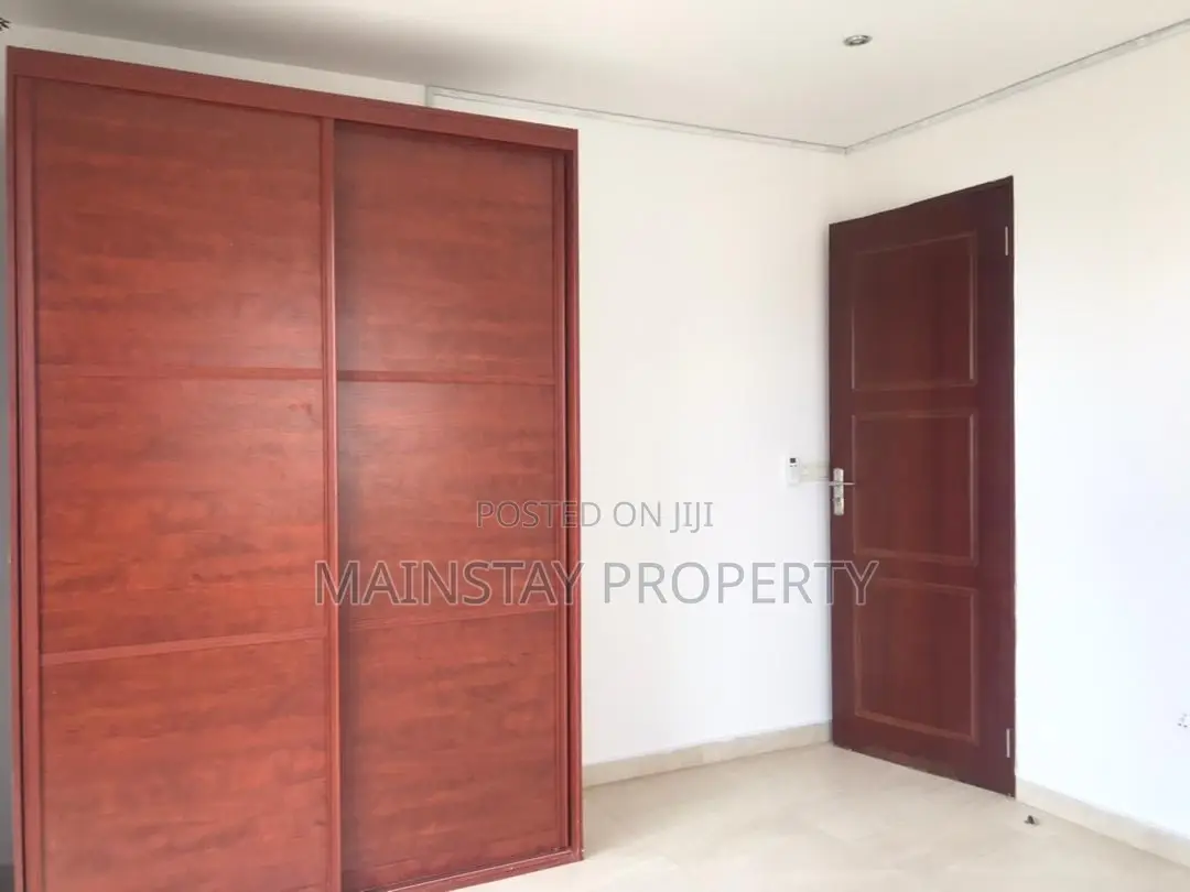 4bdrm Townhouse / Terrace in Mainstay Estates, Teshie for rent