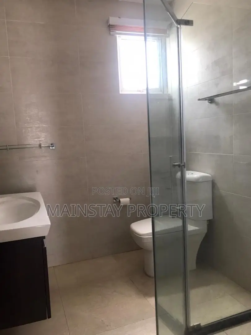 4bdrm Townhouse / Terrace in Mainstay Estates, Teshie for rent