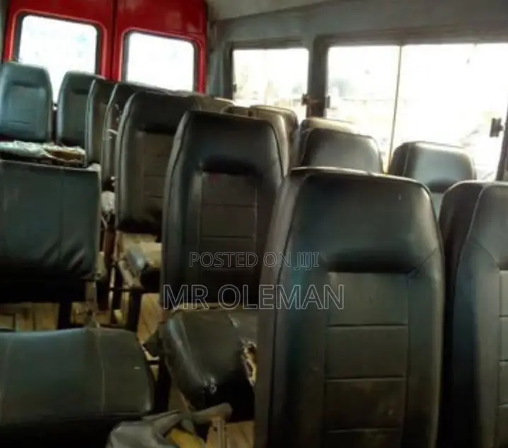 Mercedes-Benz Sprinter 2009 Red