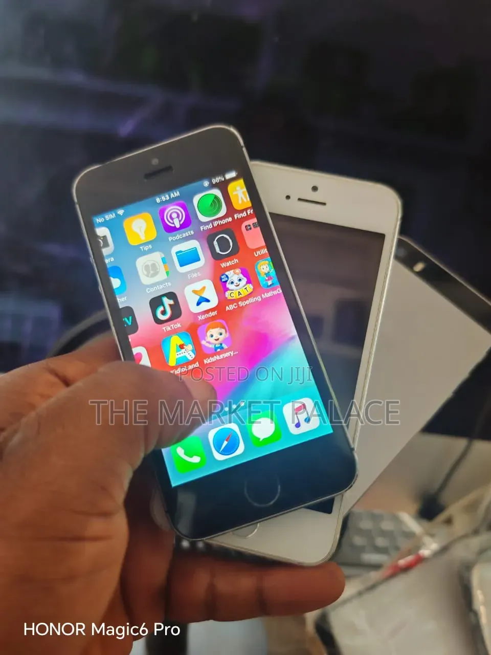 Apple iPhone 5s 16 GB Black