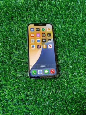 Apple iPhone 12 64 GB Black