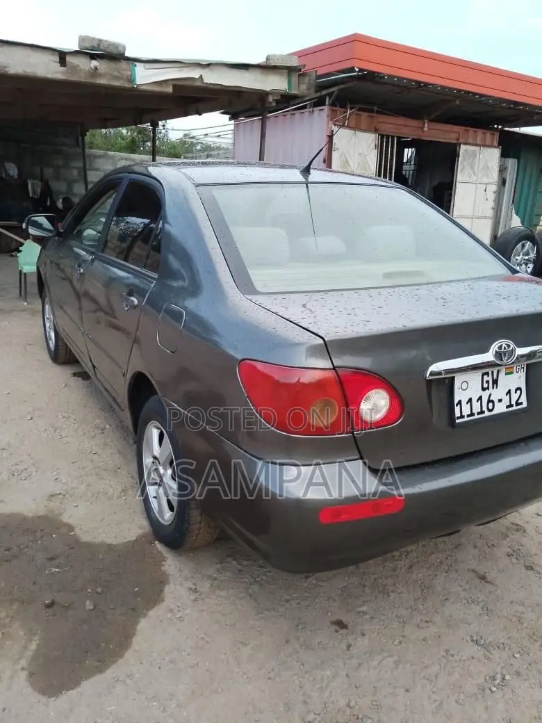 Toyota Corolla Sedan 2005 Silver