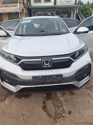 Honda Vezel 1.5 2WD 2019 White
