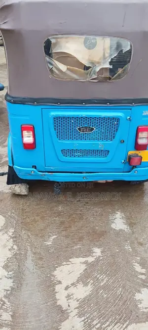 Bajaj RE 2025 Blue