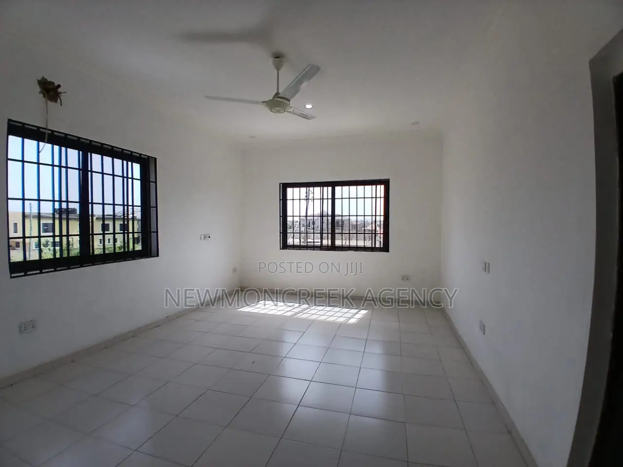 4bdrm Duplex in New Legon, Adenta for sale