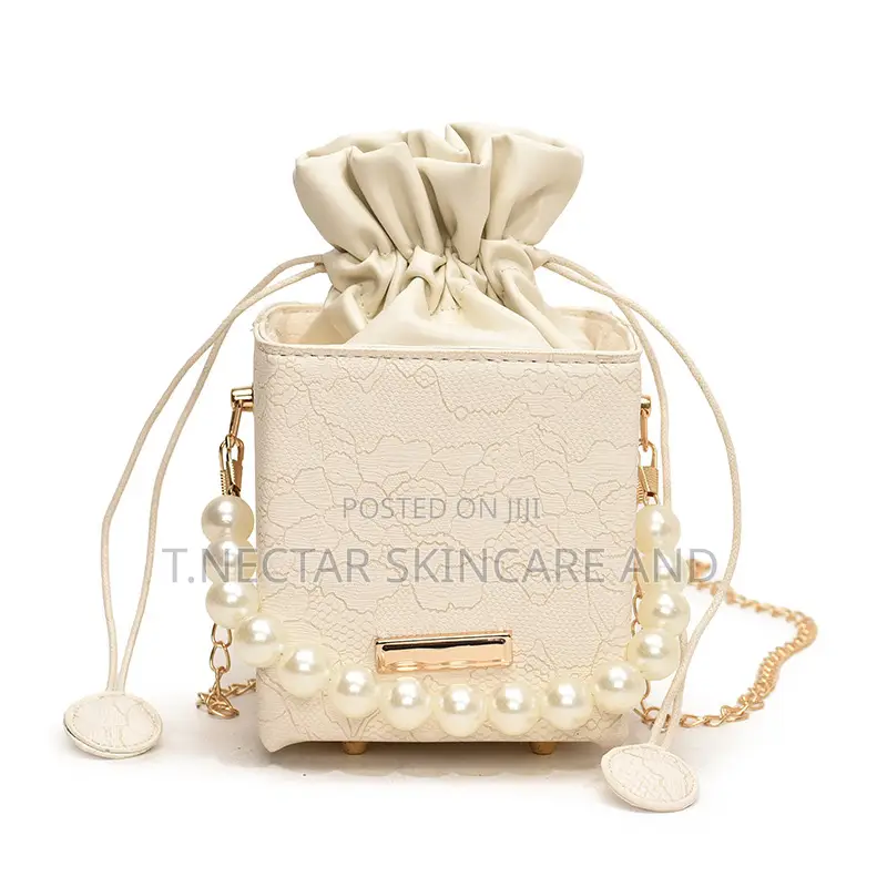 Box Pearl Handbag