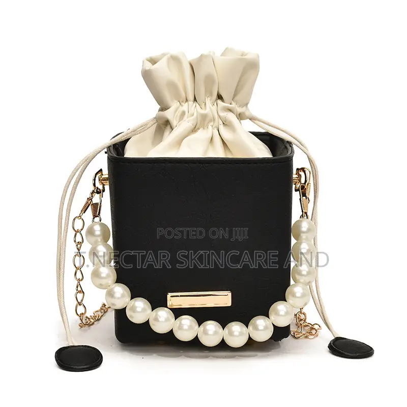 Box Pearl Handbag