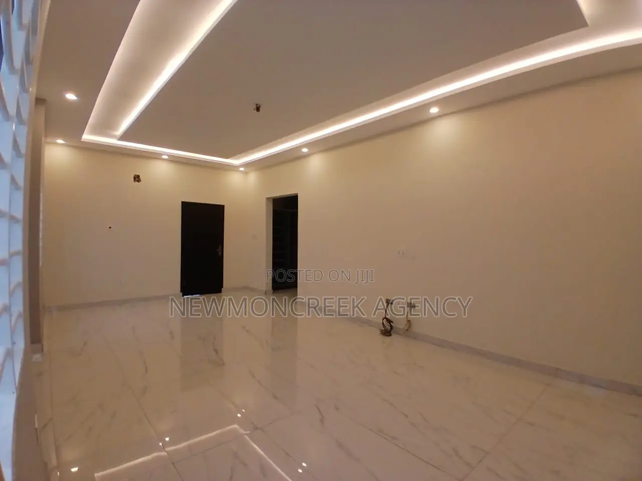 4bdrm Duplex in East Legon Hills, Accra Metropolitan for sale