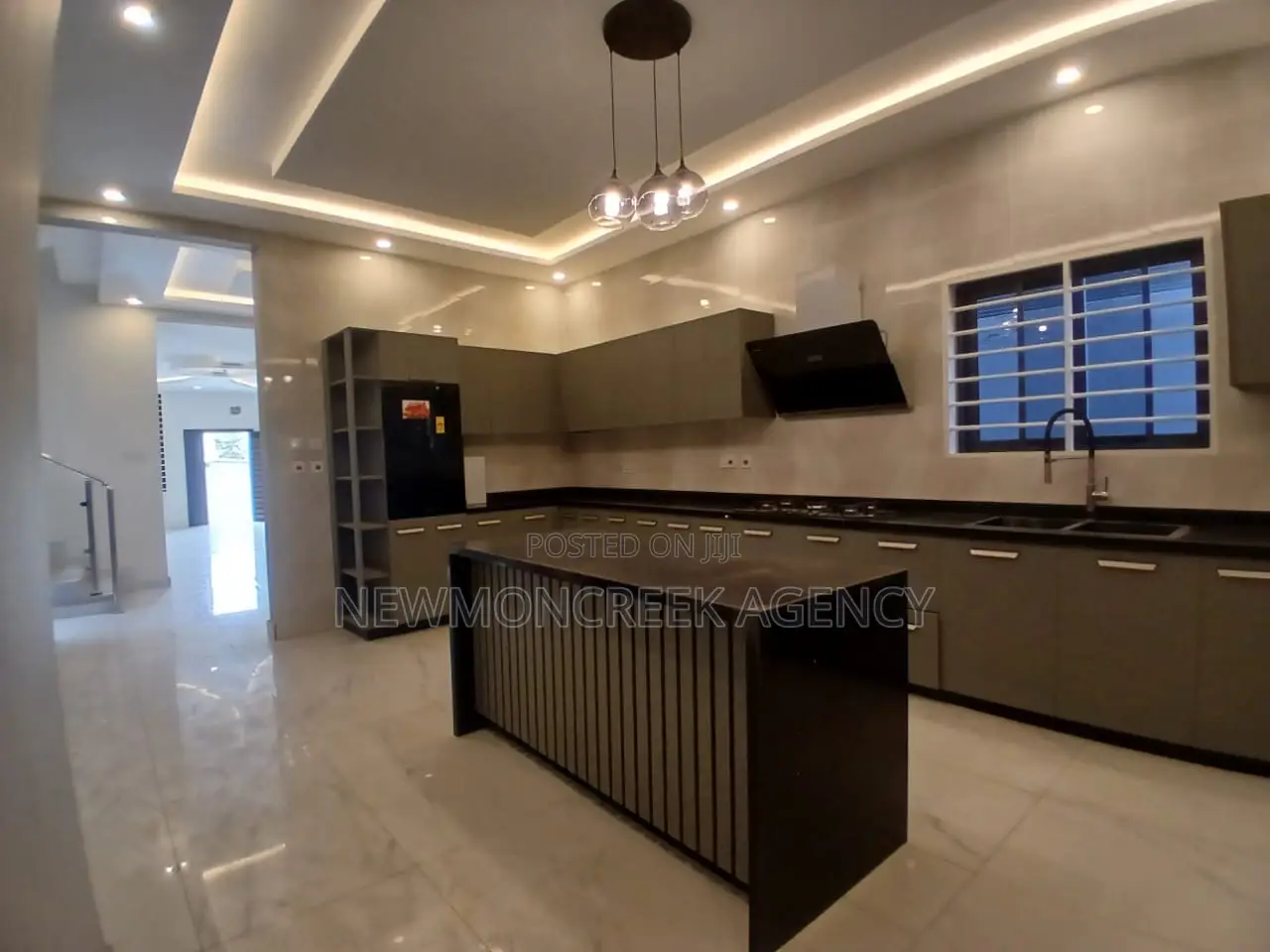 4bdrm Duplex in East Legon Hills, Accra Metropolitan for sale