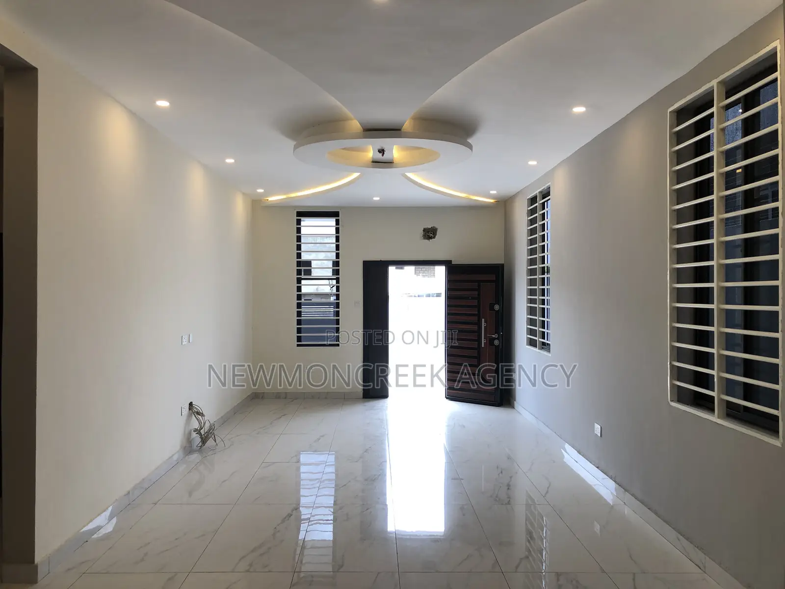 4bdrm Duplex in East Legon Hills, Accra Metropolitan for sale