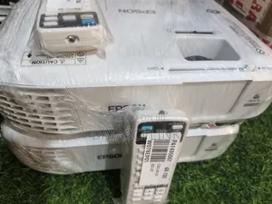 Uk-Used Epson Eb- Uo5 4000lumens Projector
