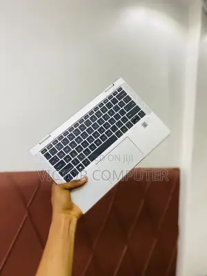 Laptop HP EliteBook 830 G7 16GB Intel Core i7 SSD 256GB