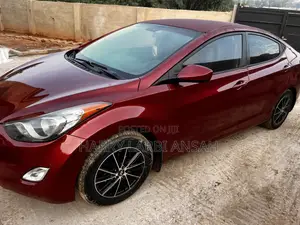 Hyundai Elantra GLS Sedan FWD (1.8L 4cyl 6A) 2013 Burgundy