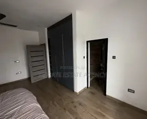 3bdrm Duplex in Ashomang Estate for sale