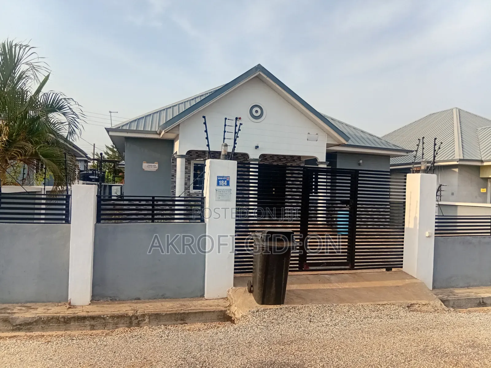 3bdrm House in Adom Estate, Tema Metropolitan for sale