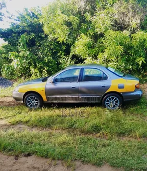Hyundai Elantra GT 2002 Silver