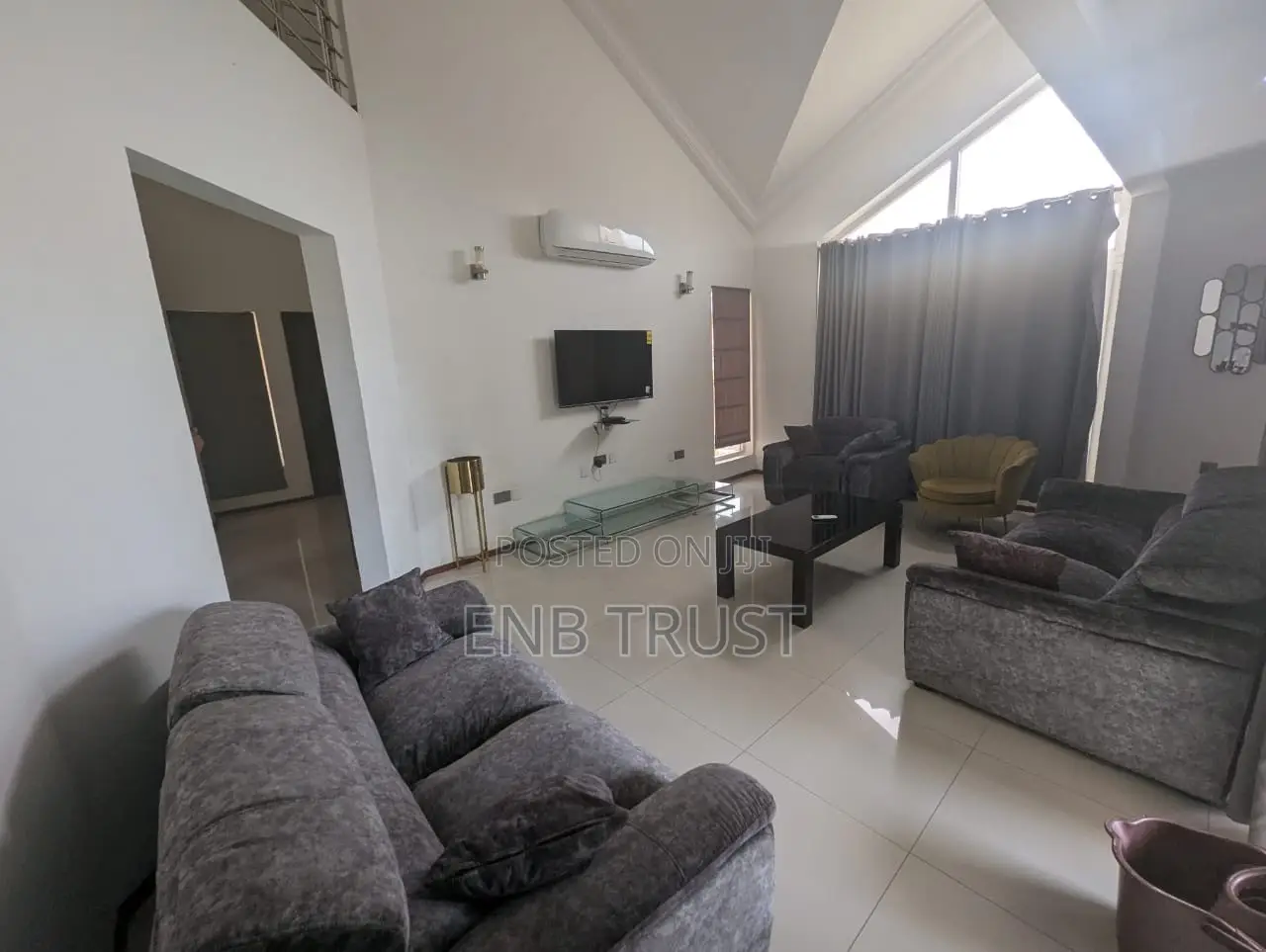 Furnished 3bdrm Townhouse / Terrace in East Legon, A&C Mall Area