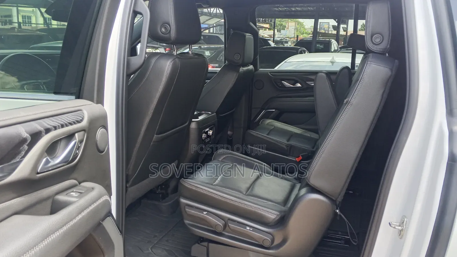 GMC Yukon Denali 4WD 2023 White