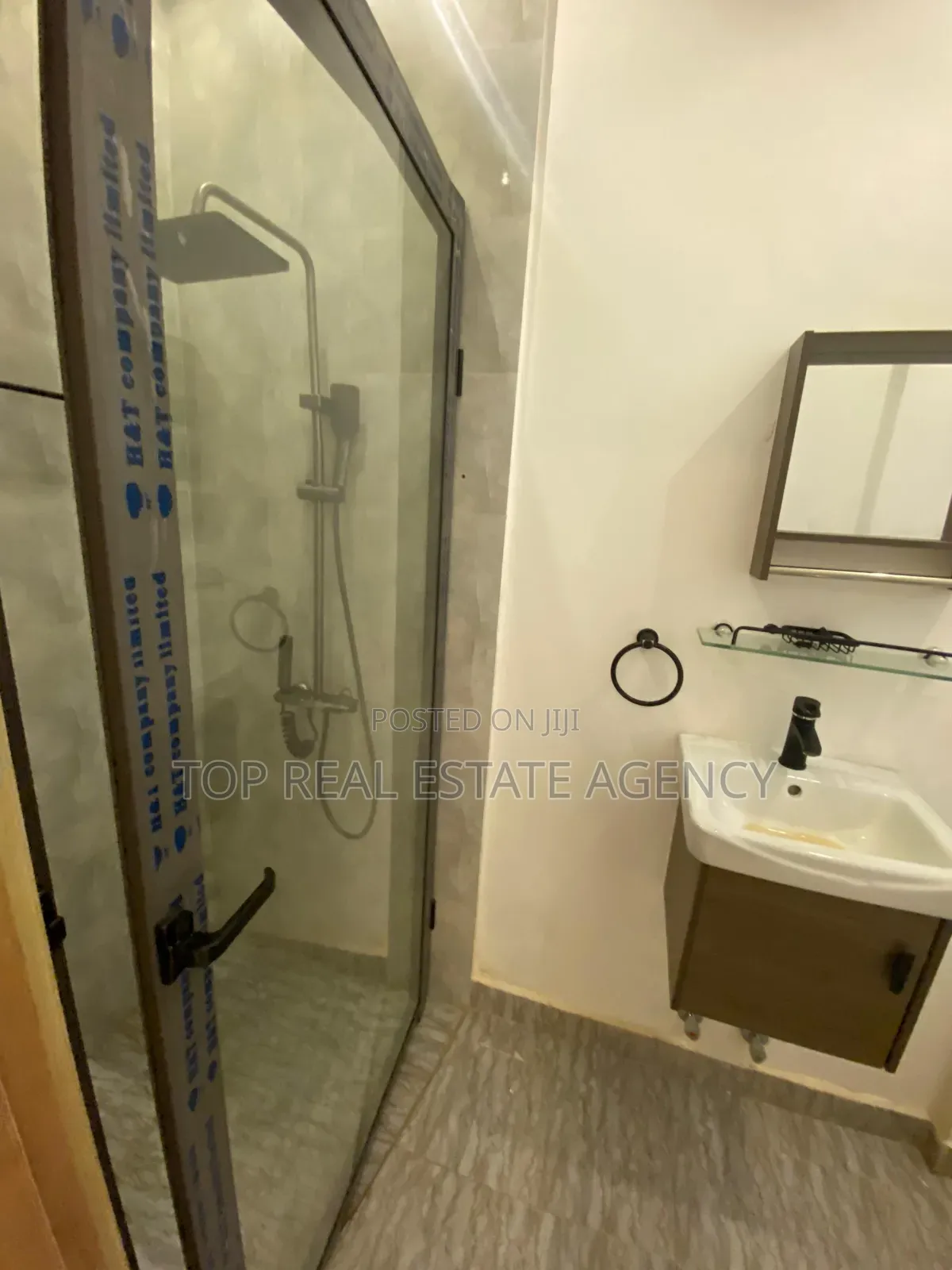 2bdrm Duplex in Botwei, School Junction for sale