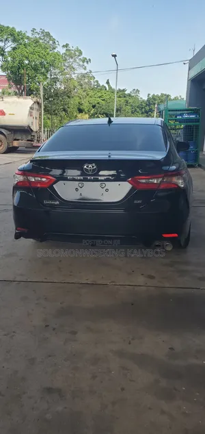 Toyota Camry SE w/Special Edition Pkg (2.5L 4cyl 6A) 2016 Black