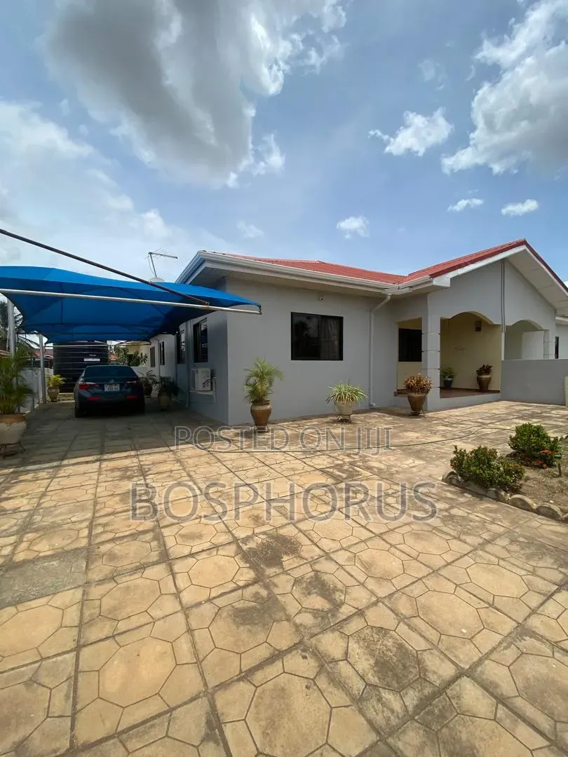3bdrm House in Tema Devtraco Estate, Community 25 for rent