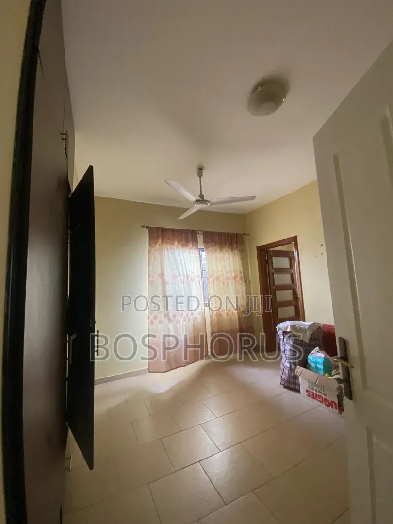 3bdrm House in Tema Devtraco Estate, Community 25 for rent
