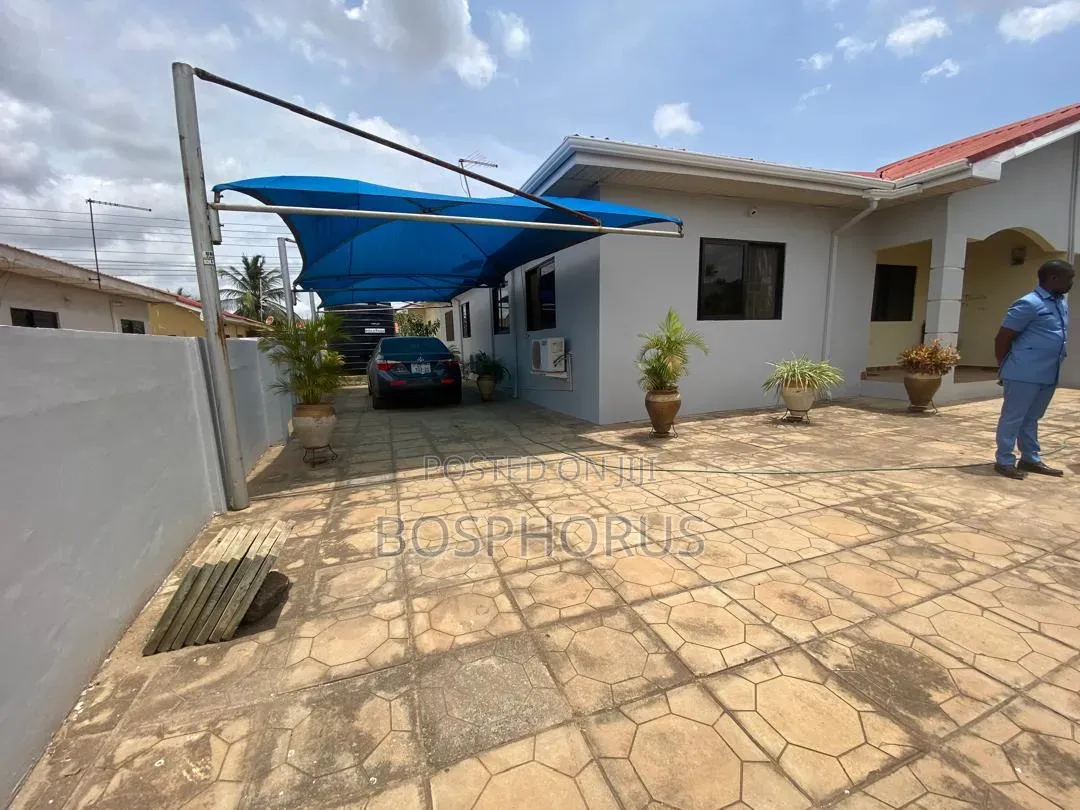 3bdrm House in Tema Devtraco Estate, Community 25 for rent