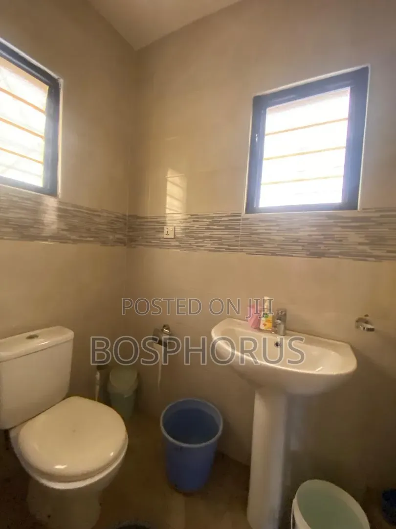 3bdrm House in Tema Devtraco Estate, Community 25 for rent