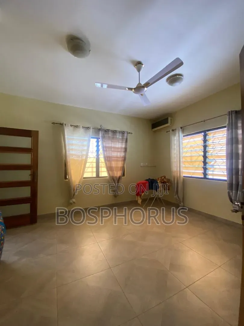 3bdrm House in Tema Devtraco Estate, Community 25 for rent