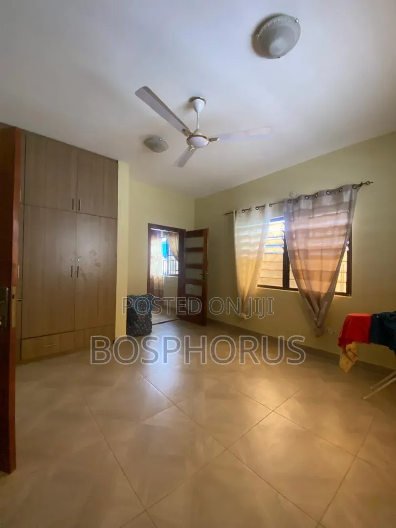 3bdrm House in Tema Devtraco Estate, Community 25 for rent