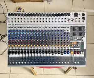 Peavey Xr 1220 20 Channels Powered Mixer