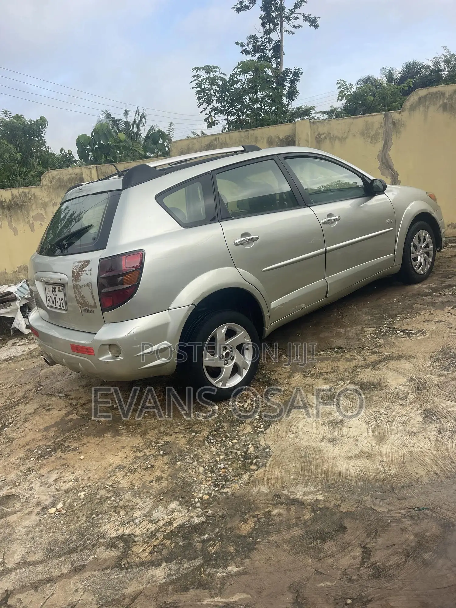Pontiac Vibe 2006 Beige