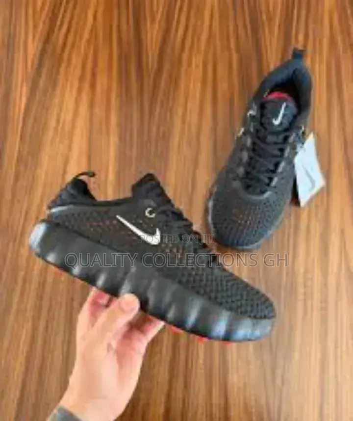 Nike Mind 002 Black