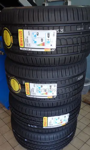 Original Car Tires Available for Wholesale Price